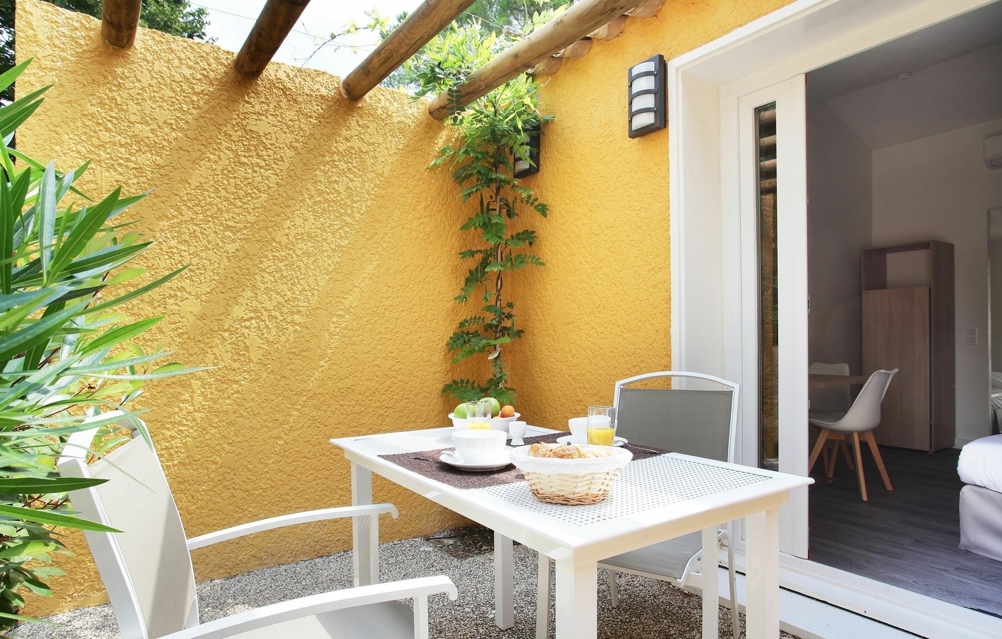 Residence Odalys Le Village Camarguais Les Gardians Arles Ngoại thất bức ảnh